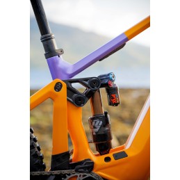 GHOST E-Riot CF Full Party – XL GHOST E-Riot CF Full Party – XL