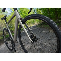 AUTHOR Guru 1.0 2025 titan-matná/černá