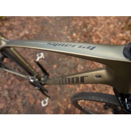 AUTHOR Synergy 2026 zelenozlatá-matná/černá