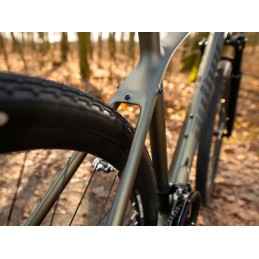 AUTHOR Synergy 2026 zelenozlatá-matná/černá